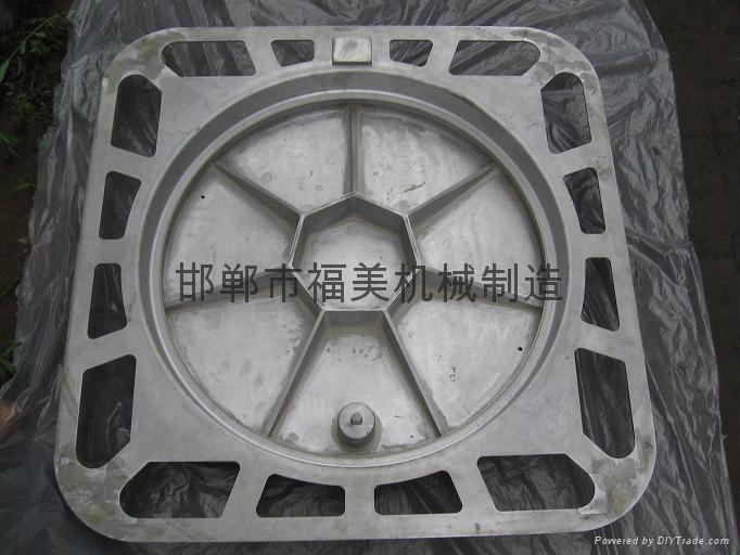 grey iron manhole cover 3