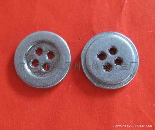 Sewing button 4