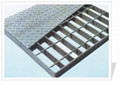 Steel grating