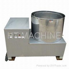 Fried food deoiling machine