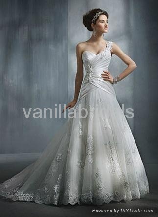 Gorgeous Sweethearted One-shoulder A-line Wedding Dress
