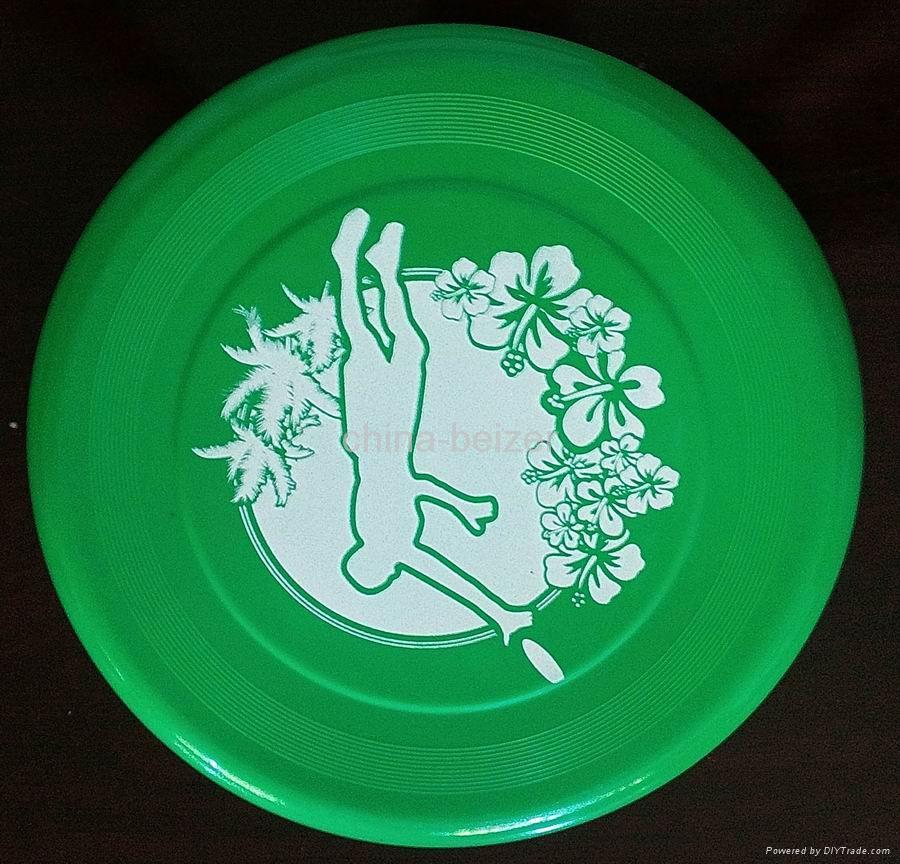 Frisbee disc 4