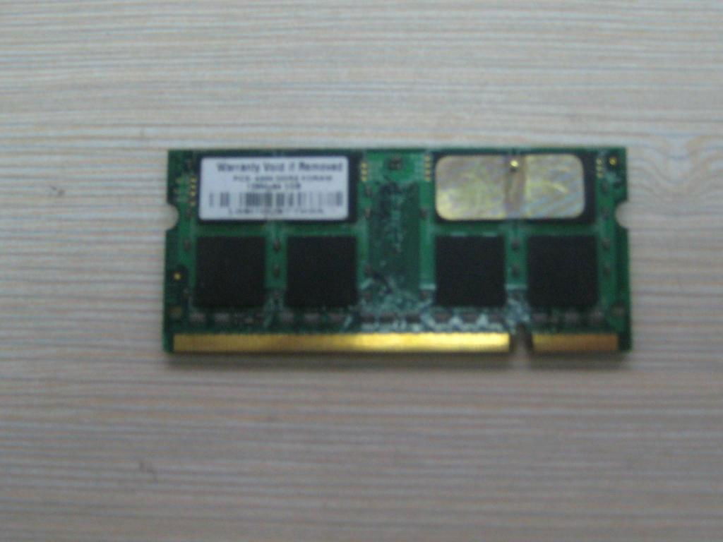 Desktop RAM Memory DDR 400 1GB 4