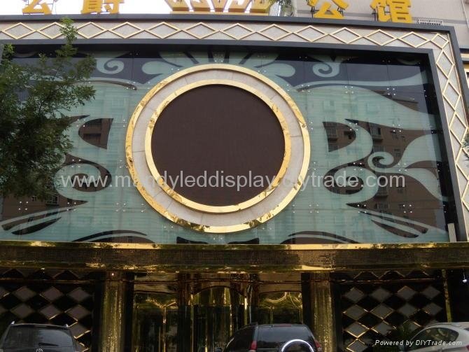 P10 Outdoor Full Color Round-Shaped Led Advertising Display 2