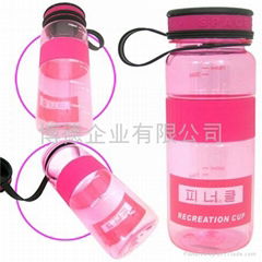 Sports water bottle