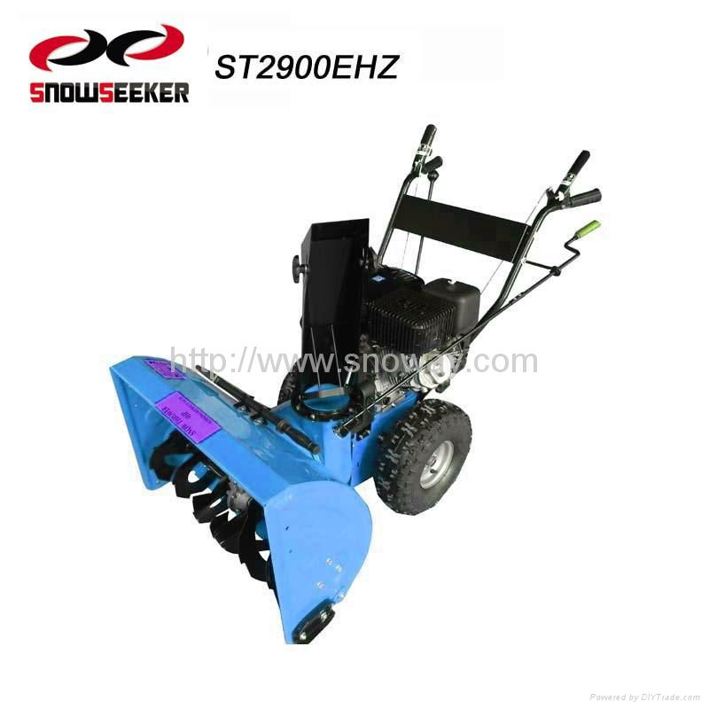 2012 New model 9.0HP snow thrower 4