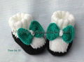 Handmade Hand Knit Baby Shoes Booties Flats with bow Motif 1