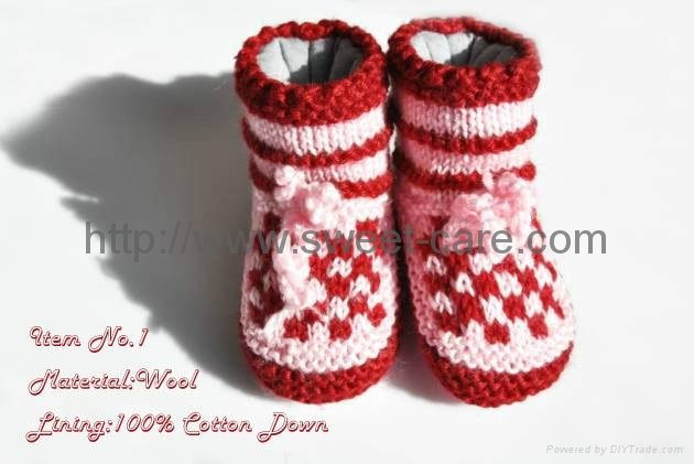 Handknitted baby booties/shoes,cotton lining,high upper (Item No.1)