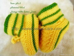 Baby hot sale prewalkers, Handknitted baby cotton booties/shoes (Item No.5)