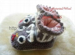 2012 Fashion Hand Knit Baby Shoes,Cotton Lining Material (Item No.6)