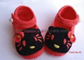 Handmade Hand Knit Crochet Baby Shoes Booties with hello kitty theme（Item No.23） 3