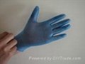 blue disposable powdered vinyl gloves 1