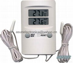 dual sensor thermometer in/out