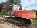 Used HITACHI EX200-1 crawler excavator  1