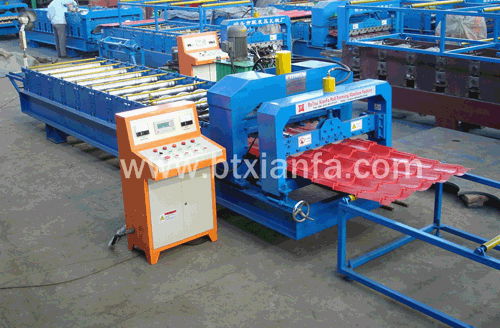 Metal deck step roof tile forming machine  XF28-207-828