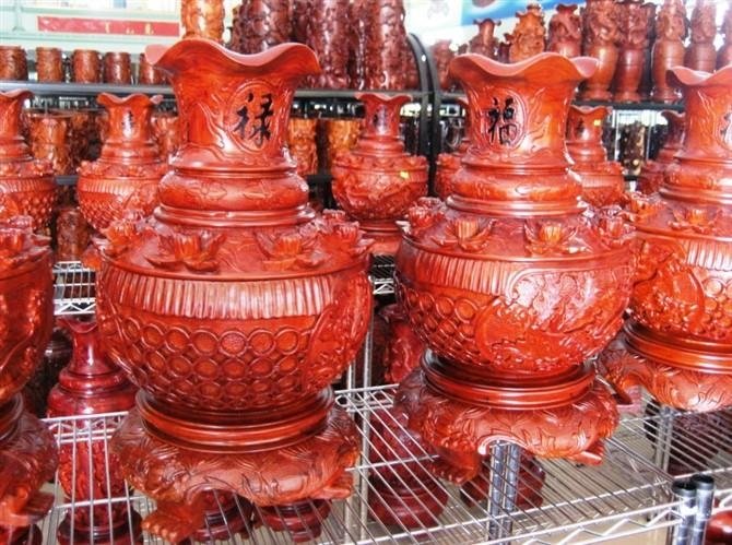  紅木花瓶 