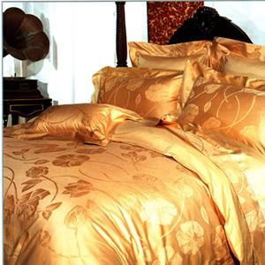 Satin with Jacquard Weave Bedding Sets 3