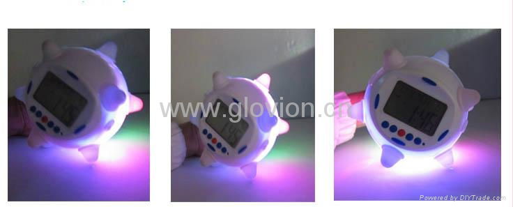 2011 hot Novelty alarm clock 5