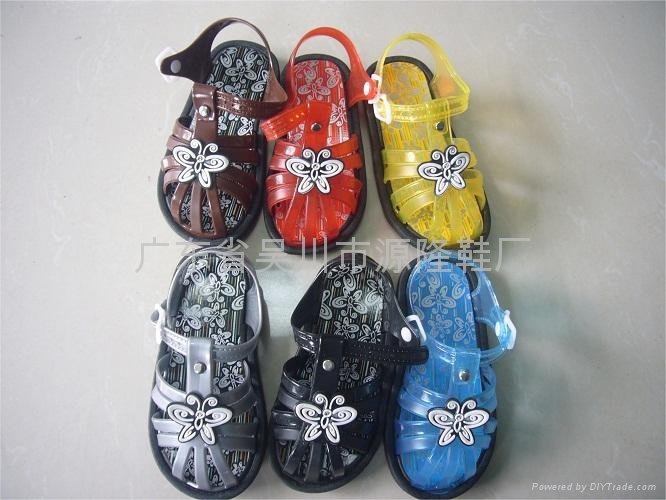 NO.831 Childrens Plastic shoes  2