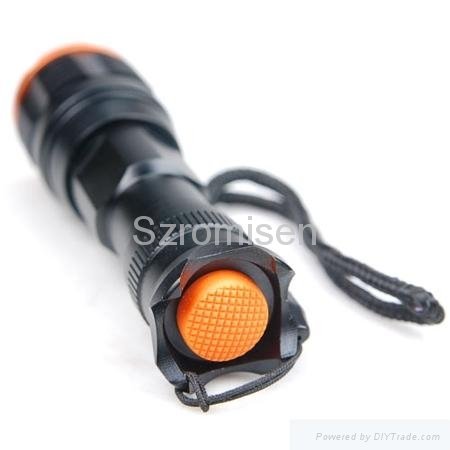 Romisen zooming flashlight RC-29 100 lumens CREE XR-E Q3 LED 3