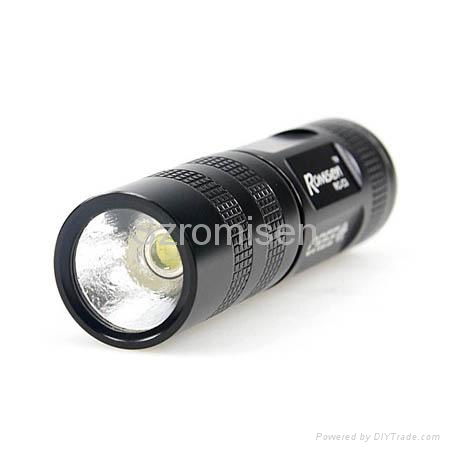 Romisen RC-C3 100 lumens XR-E CREE Q3 LED flashlight with clip 2