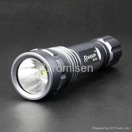 Romisen RC-E4 160 lumens CREE XR-E Q3LED flashlight 2