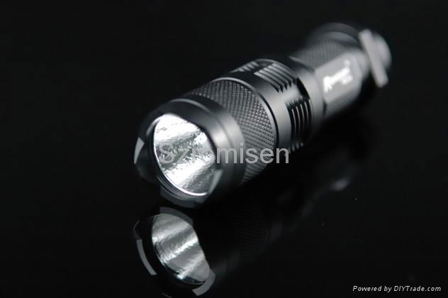 Romisen RC-A4 100 lumens 3-mode  XR-E CREE Q3 LED flashlight with clip