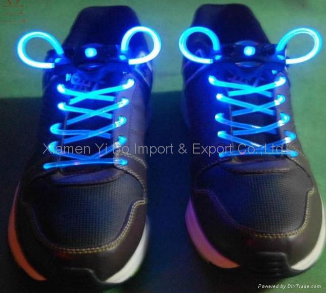 Flashing LED shoelace 2
