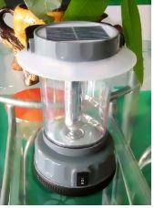 Solar portable lamp