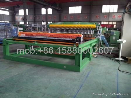 Steel mesh welding machine