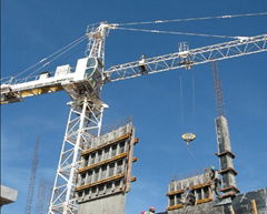 Construction hoist