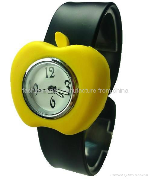 Silicone Slap Quartz Watch Apple Shape 3