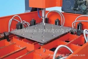 CNC Dual-Worktable Gantry Movable Plate Drilling Machine 3