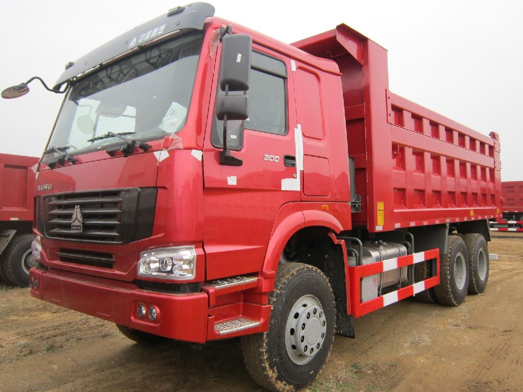 SINOTRUK HOWO 6*4 DUMP TRUCK