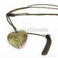 Antique Bronze Heart Pendent Necklace Vintage Style Women Love Hearts Locket HOT 1