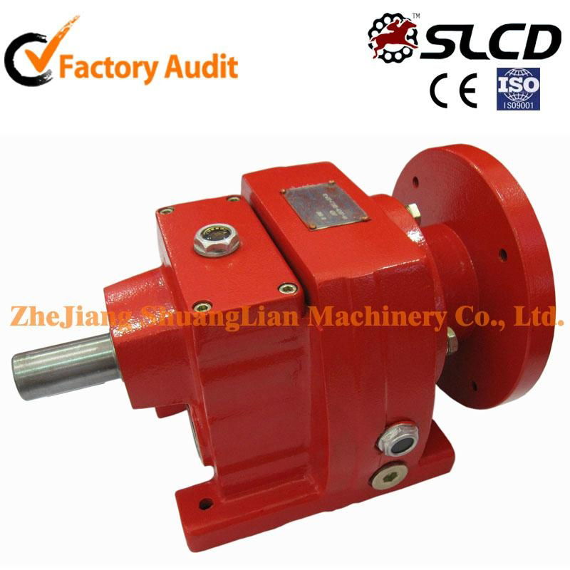 RC series in line helical gearmotor 2