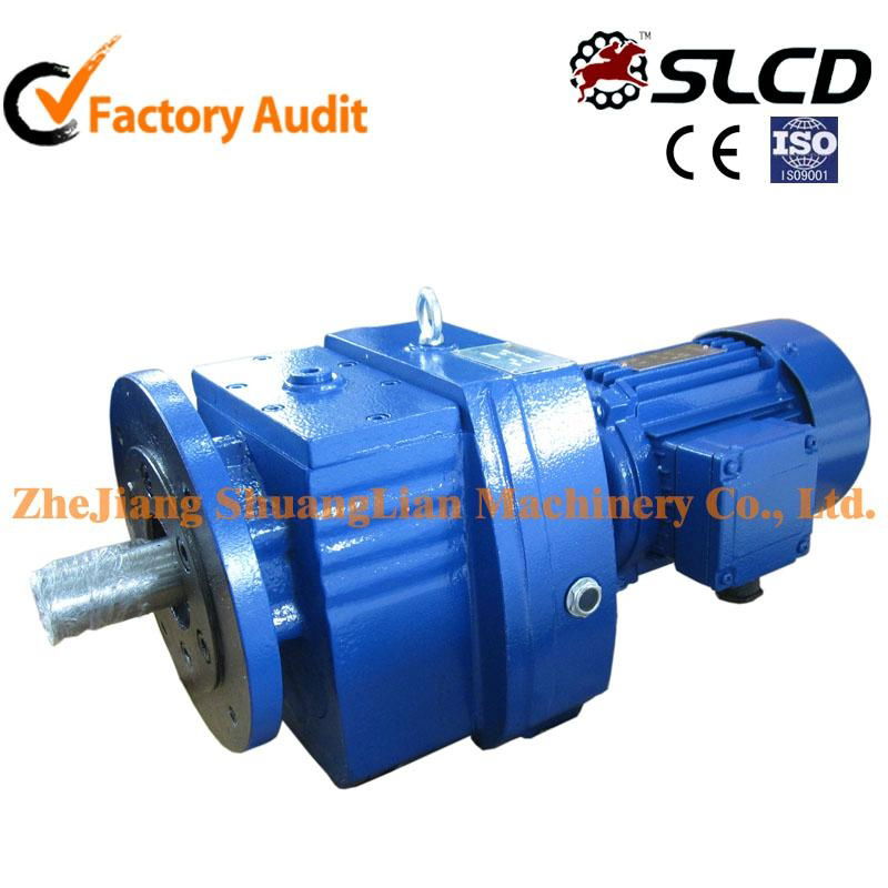 RC series in line helical gearmotor 3