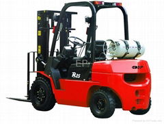 LPG forklift