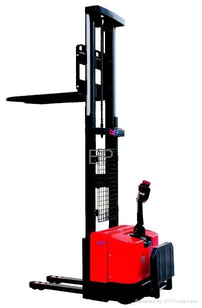 Electric stacker 5