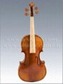 Baroque style violin       1