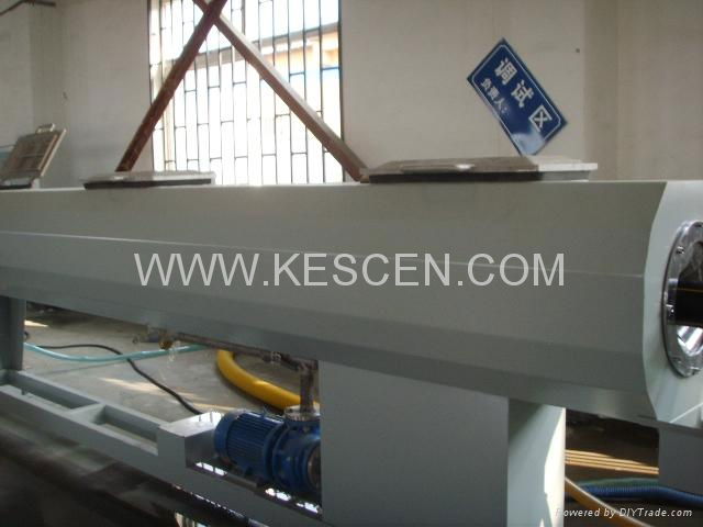 pe plastic pipe machine  3