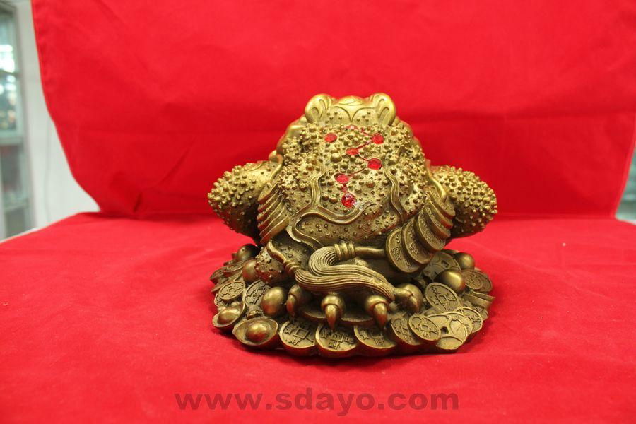 bring fortune toad carving frog 3