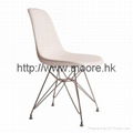 Eames Plastic Chair 3