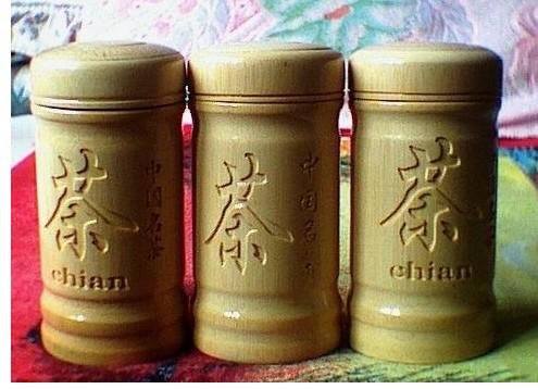 竹制雕刻茶叶筒