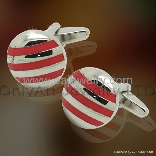 beautiful shirt love cuff link in brass with red enemal 2