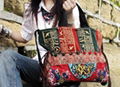 Embroidery Tailand canvas shoulder bag  2