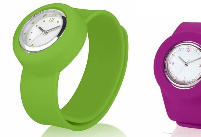 Silicone Slap Watch with High Waterproof Quartz 2
