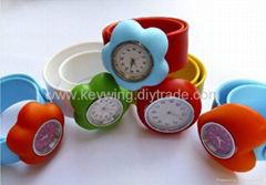 waterproof quartz silicone watch