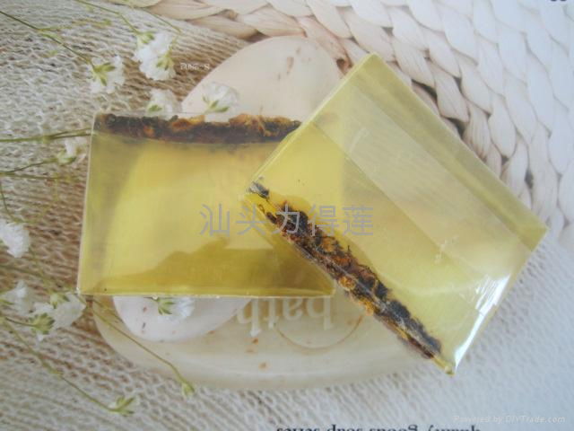 natural handmade beauty soap of chamomile  2