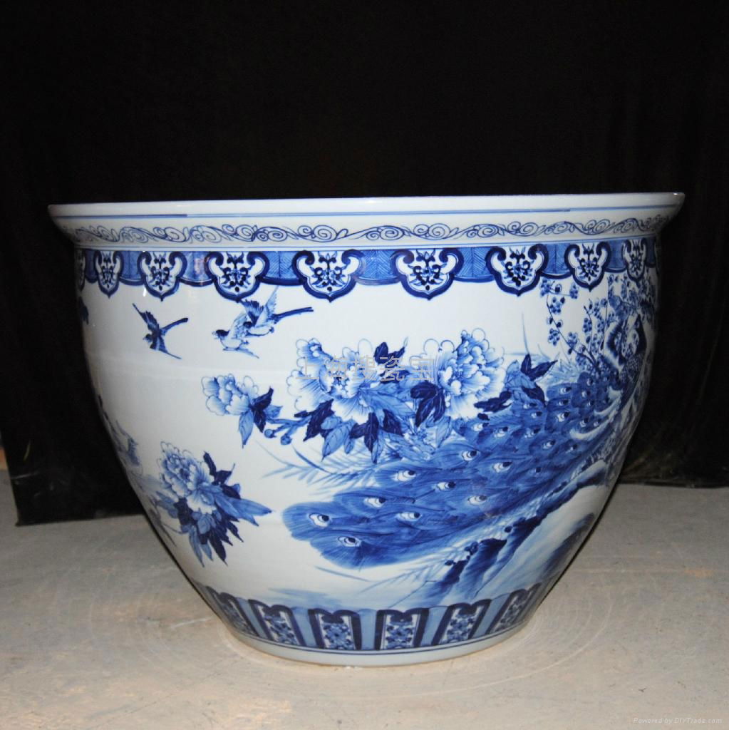 Blue and white porcelain jar 3